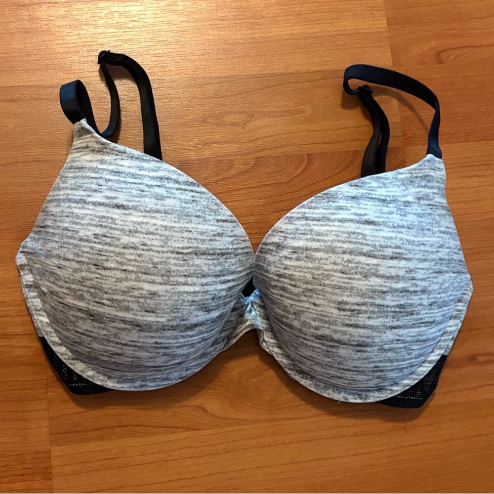 VS PINK Gray and Black Women's Padded Bra